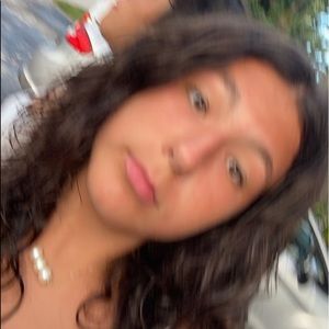 Meet your Posher, Eva